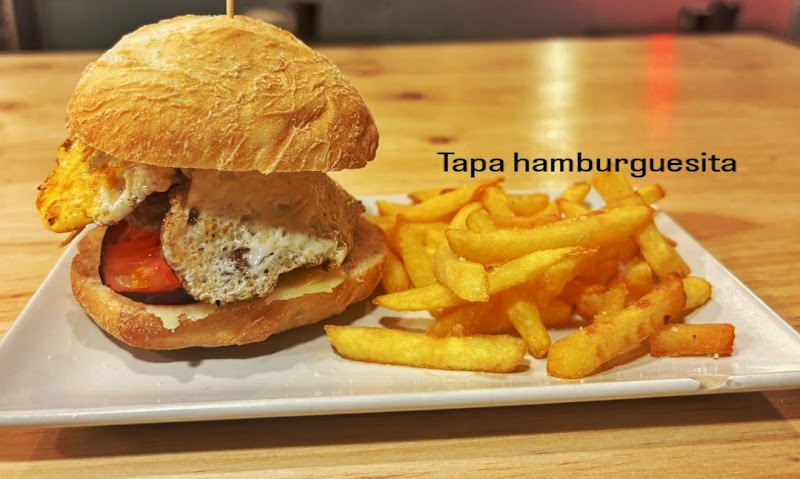 La esquinita Tapas & Burger