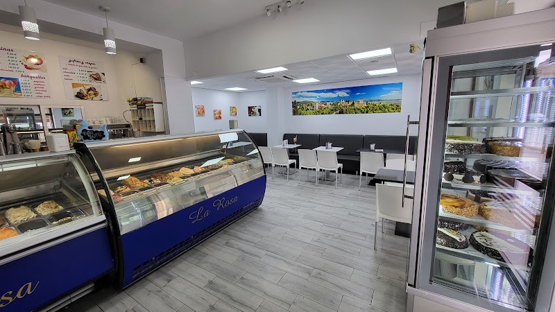 Cafetería Heladería La Rosa