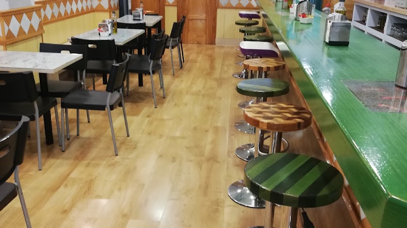 Cafetería Alhambra (Churriana de la Vega)