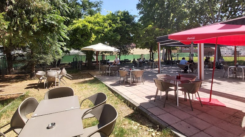 Cafetería Deportes Fuente Nueva. UGR