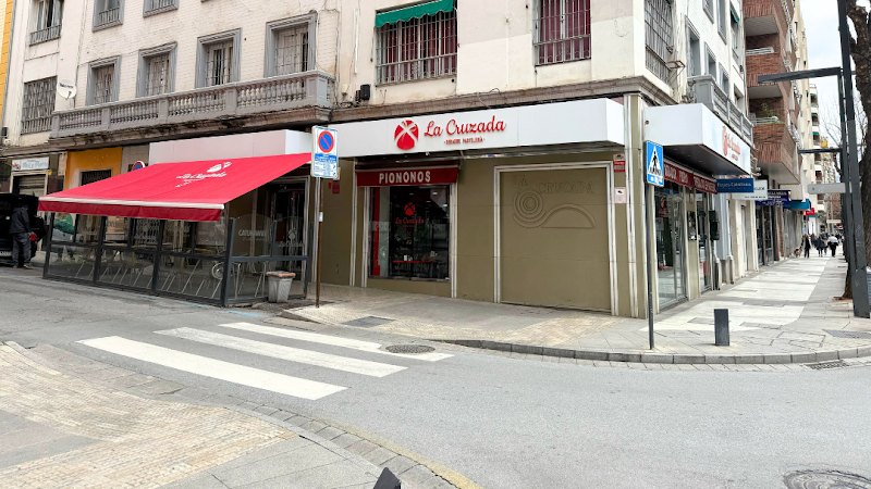 Pastelería y Cafetería "La Cruzada" | Avenida de la constitución
