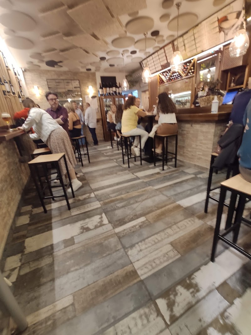 Taberna Malvasía