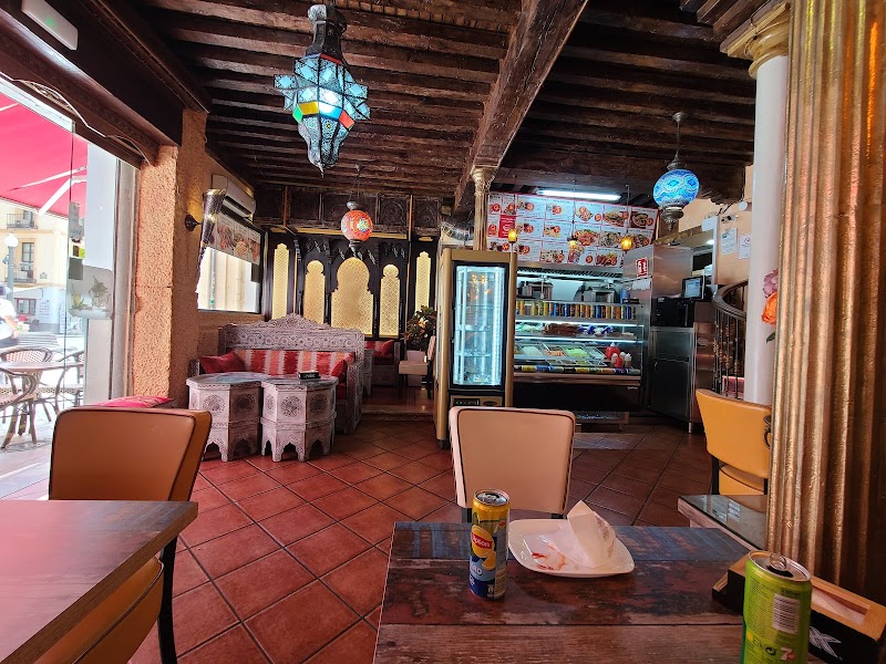 Zeitoun Café. Comida Halal