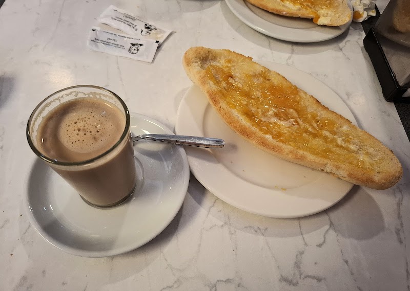 CAFETERIA SILVIA