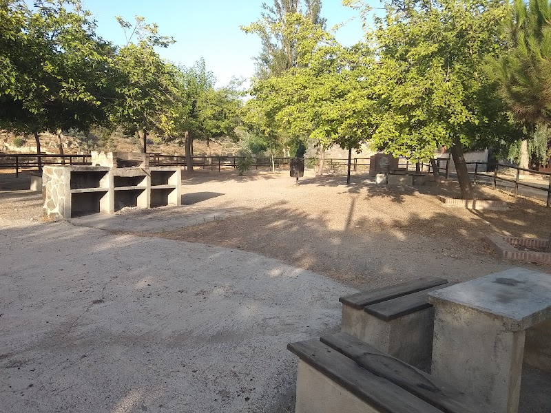 Merendero Pantano de Béznar