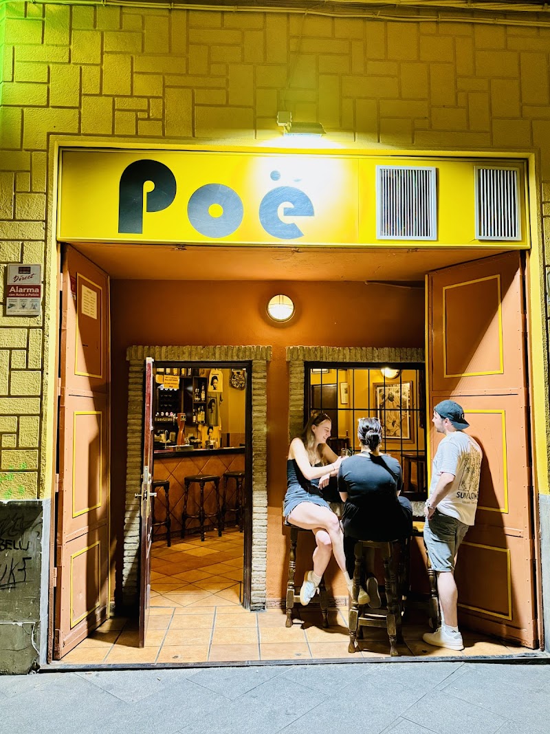Bar Poë